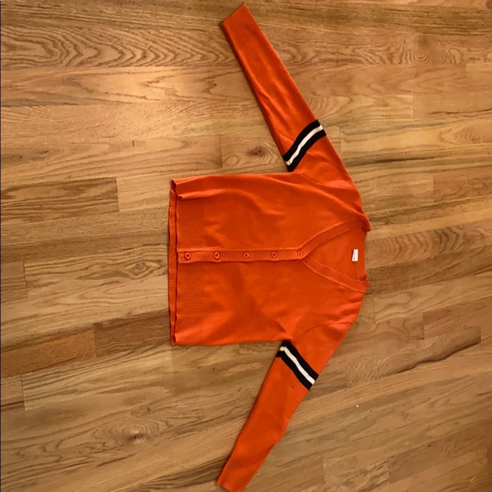 V neck button sweater 15$